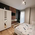 Owl\'S Nest Apartment